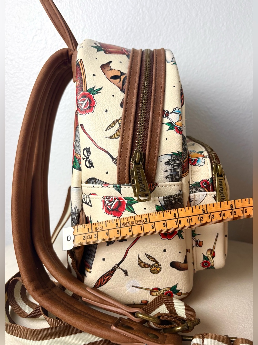 Harry Potter Loungefly backpack - Picture 4 of 7